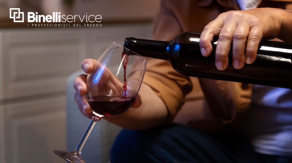 Per refrigerazione del vino si intende quel processo attraverso il quale il vino è sottoposto a temperature controllate inferiori rispetto a quelle normalmente consigliate per la conservazione.